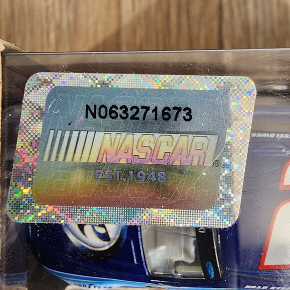 AUTOGRAPHED Brad Keselowski‎ #2 Miller Lite 2013 Fusion Lim Ed 1:64 Diecast Car - Picture 7 of 9